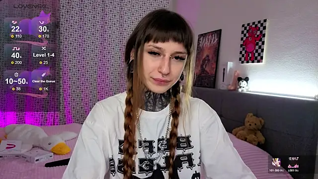 LilithPoison online show from 12.19.25