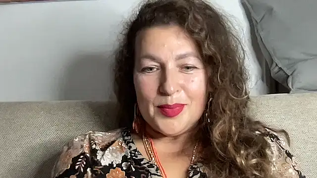 Elviora online show from 10.07.25