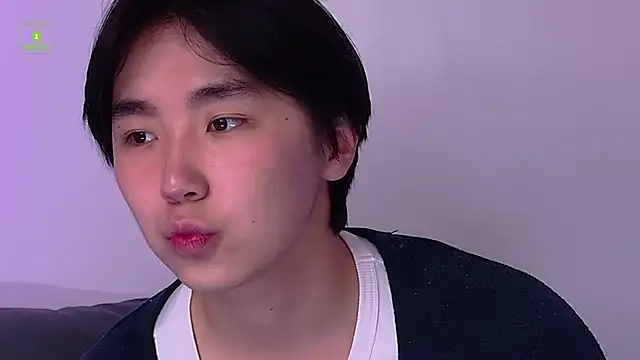 Snapshot of HeejinWang chatting on 06.26.26 HeejinWang online show from 06.26.26