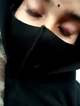 Aaisha-16 online show from 12.23.25