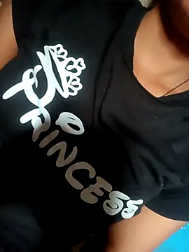 Aaisha-16 online show from 04.18.26