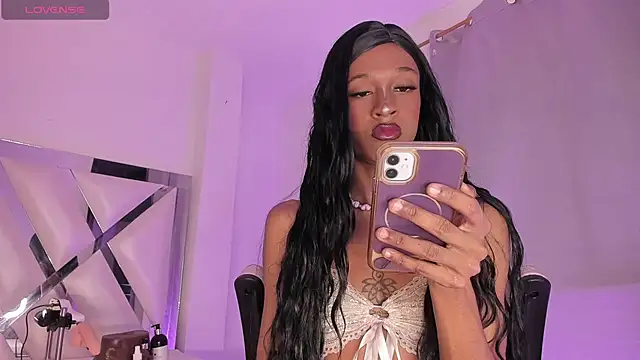Snapshot of Mia_royal chatting on 07.19.26 Mia royal online show from 07.19.26