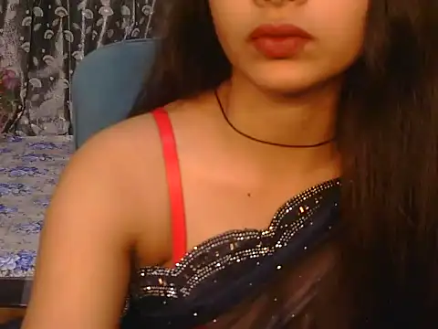 Snapshot of alaviya-19 chatting on 10.11.25 alaviya-19 online show from 10.11.25