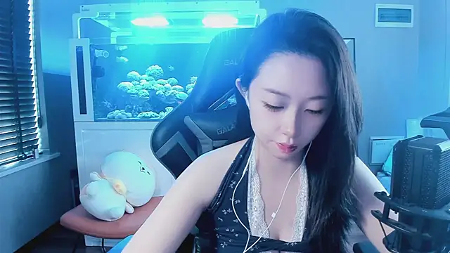 Keke-Bai online show from 10.10.25