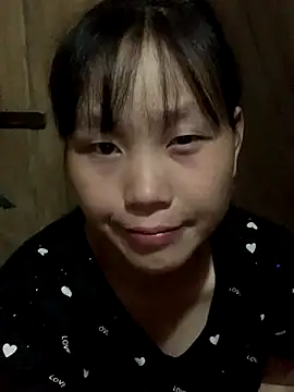 Snapshot of huong-18 chatting on 10.23.25 huong-18 online show from 10.23.25