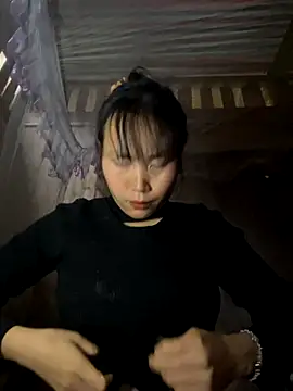 huong-18 online show from 12.04.25