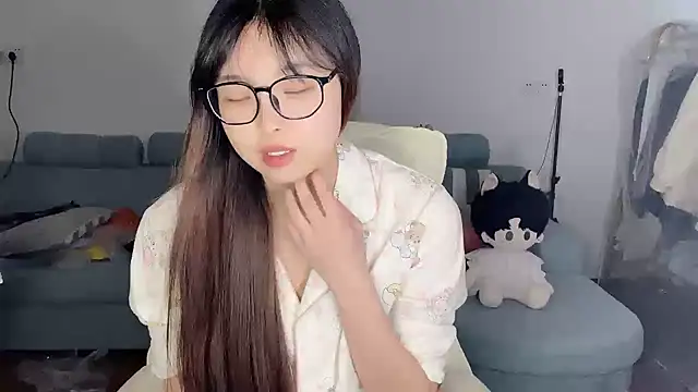 Snapshot of Akong11 chatting on 03.16.26 Akong11 online show from 03.16.26