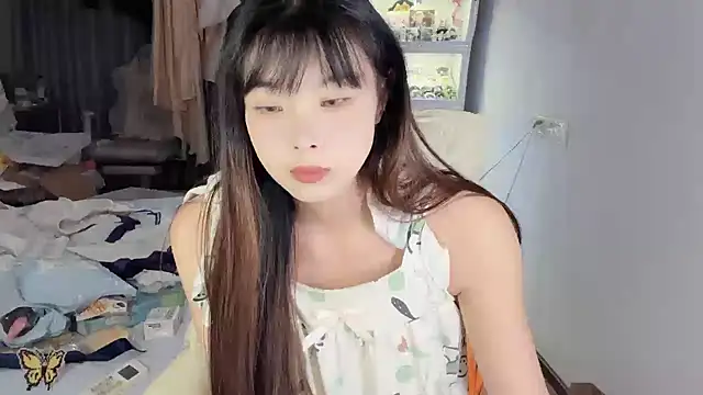 Snapshot of Akong11 chatting on 06.16.26 Akong11 online show from 06.16.26