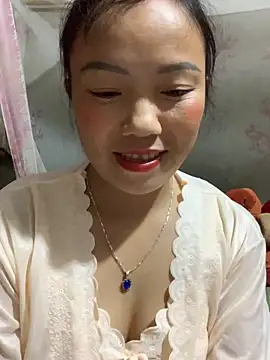Snapshot of _losrt_cherry_ chatting on 10.22.25 losrt cherry online show from 10.22.25