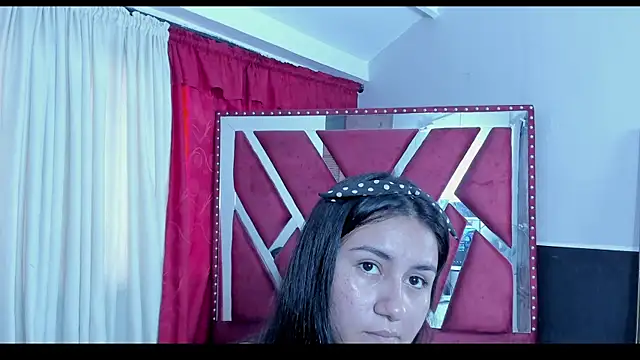 Luna021 1 online show from 10.04.25