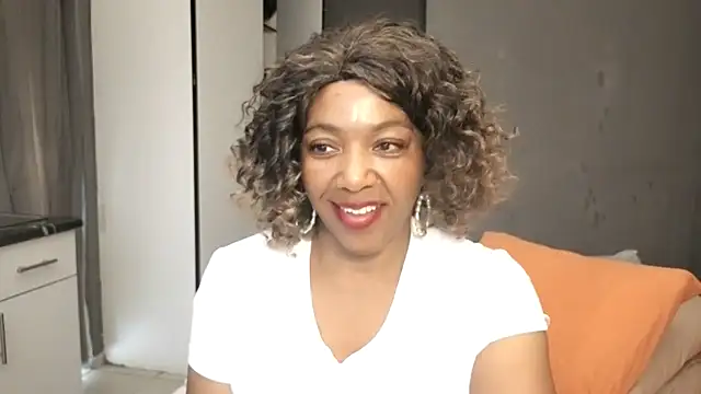 Lillyan N online show from 01.19.26