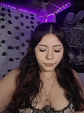 MegXo online show from 12.21.25