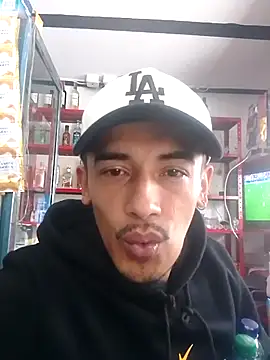 Snapshot of D13gomez chatting on 06.30.26 D13gomez online show from 06.30.26