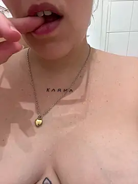 Snapshot of anonyme_hot47 chatting on 04.19.26 anonyme hot47 online show from 04.19.26