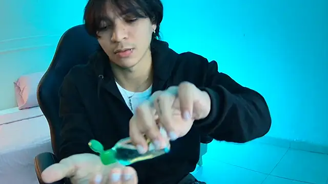 toji luxxer online show from 09.17.25