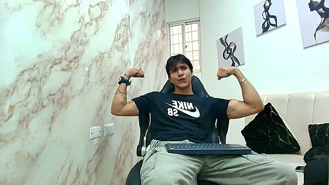 toji luxxer online show from 12.21.25