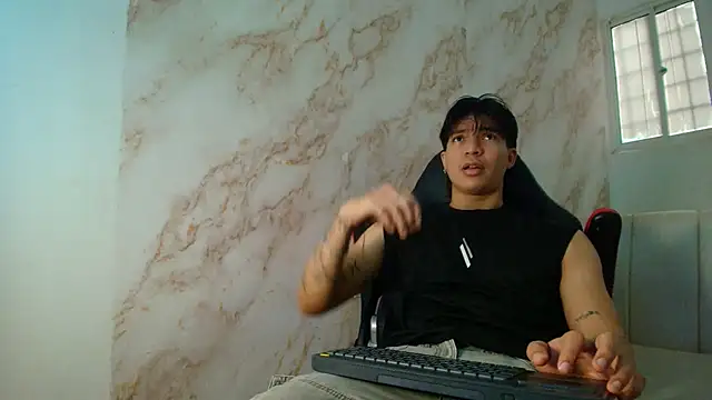 toji luxxer online show from 01.11.26