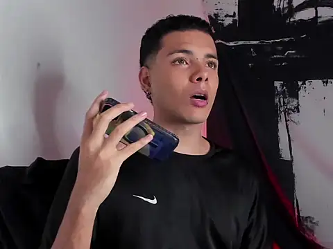 Avaggi online show from 10.20.25