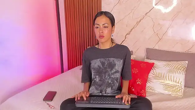 Snapshot of Susy_spark chatting on 01.17.26 Susy spark online show from 01.17.26