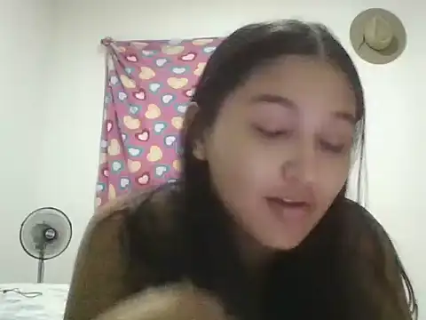 EimyKissx online show from 10.17.25