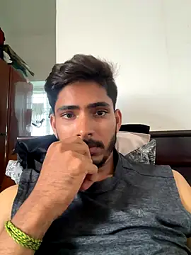 Snapshot of vikranthLong chatting on 09.27.25 vikranthLong online show from 09.27.25