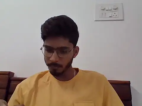 Snapshot of vikranthLong chatting on 10.01.25 vikranthLong online show from 10.01.25