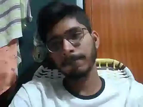 Snapshot of vikranthLong chatting on 10.07.25 vikranthLong online show from 10.07.25
