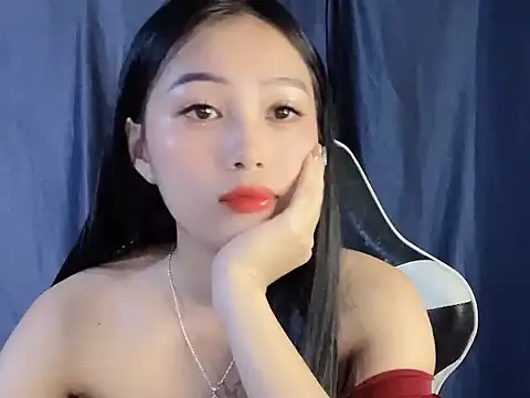 Snapshot of Lyly4757 chatting on 09.18.25 Lyly4757 online show from 09.18.25