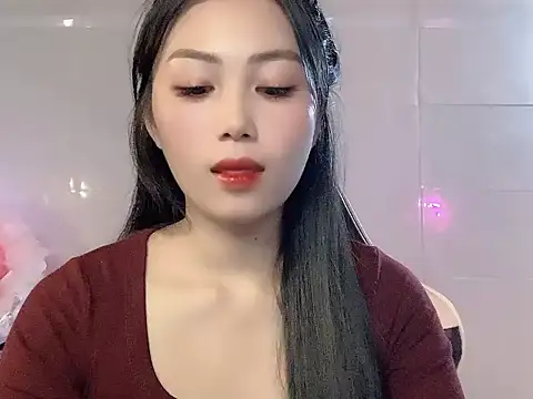 Snapshot of Lyly4757 chatting on 10.25.25 Lyly4757 online show from 10.25.25