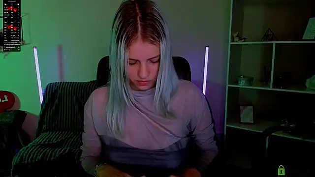 Snapshot of kaela_spell_ chatting on 10.19.25 kaela spell online show from 10.19.25