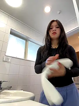 Snapshot of ZoeyJohnson chatting on 10.26.25 ZoeyJohnson online show from 10.26.25