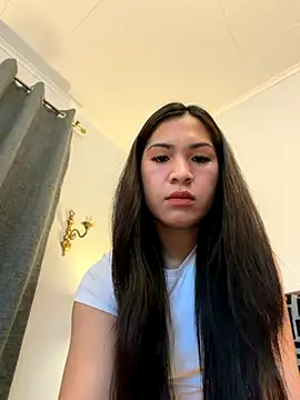 Snapshot of ZoeyJohnson chatting on 11.25.25 ZoeyJohnson online show from 11.25.25