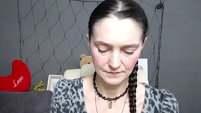 TayaFinch online show from 02.08.26