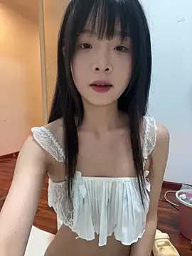 Snapshot of qiqi_x chatting on 05.28.26 qiqi x online show from 05.28.26