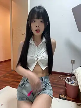 Snapshot of qiqi_x chatting on 05.31.26 qiqi x online show from 05.31.26