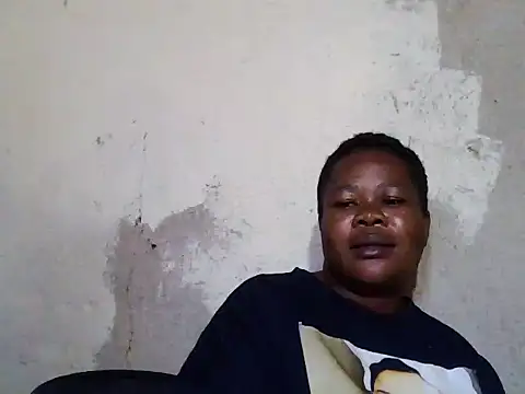 Snapshot of Bustyass93 chatting on 11.08.25 Bustyass93 online show from 11.08.25