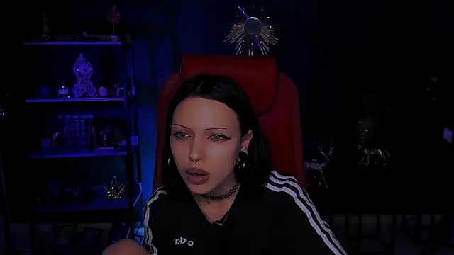 MiaCain online show from 09.30.25