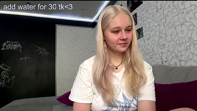 Snapshot of Dory_liss chatting on 10.09.25 Dory liss online show from 10.09.25