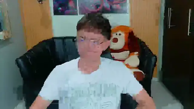Snapshot of Dominic_Carmine chatting on 10.22.25 Dominic Carmine online show from 10.22.25