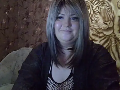 YuliiaSan online show from 12.15.25