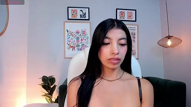 Tiffany Low online show from 04.01.26