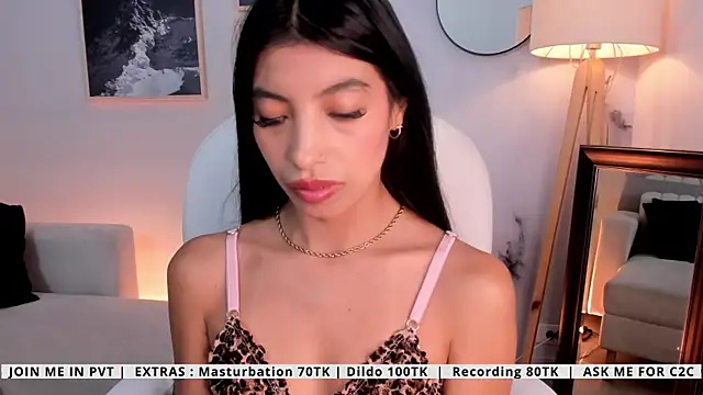 Tiffany Low online show from 04.16.26