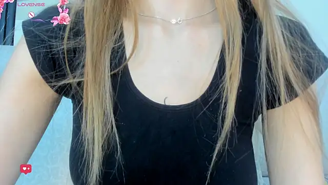 Snapshot of Naomi_Rousse chatting on 05.05.26 Naomi Rousse online show from 05.05.26