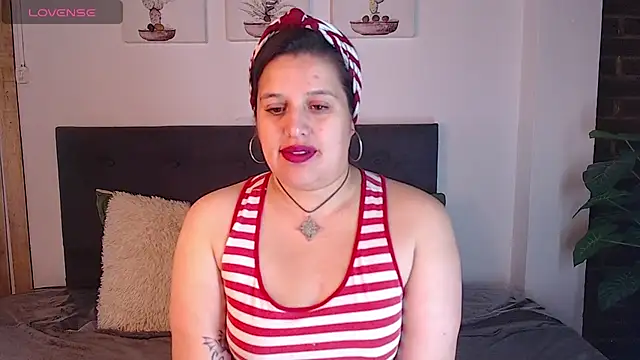 Andrea secret  online show from 10.21.25