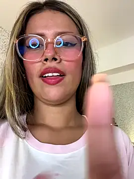 EMILIIA RICHTER   online show from 10.30.25