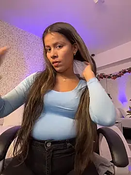 EMILIIA RICHTER   online show from 03.25.26