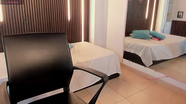 Zoe-stonee online show from 10.06.25