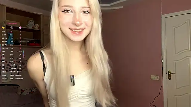 FridaAaberg online show from 11.02.25