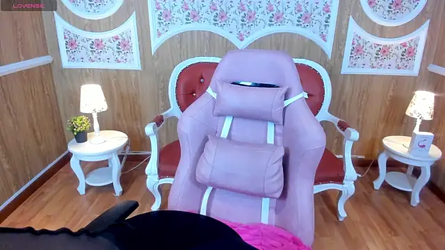 KonnyDesire online show from 10.19.25