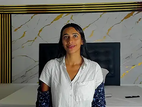 Jessicapethersonn online show from 10.23.25